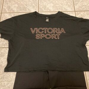 V.S. Tee with leggings